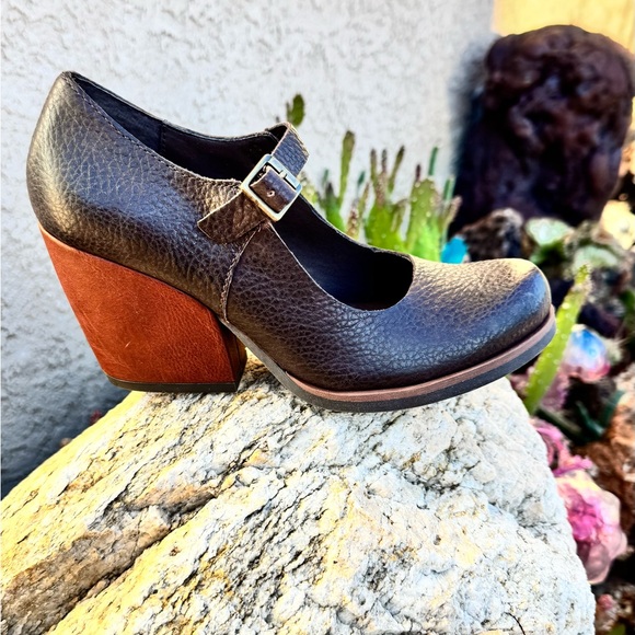 Kork-Ease Mary Jane Leather Block Heels | Dark Brown Comfort Platform Shoes - Picture 5 of 16